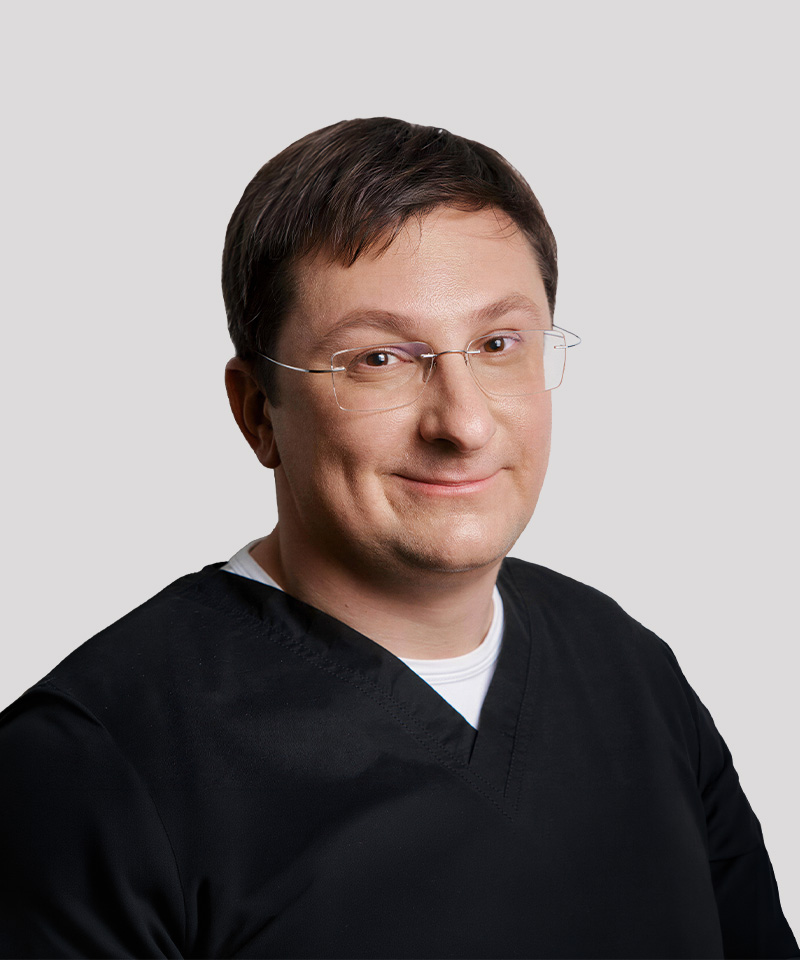 Юрій Різник — лікар-ендодонтист, к.мед.н., лектор курсу