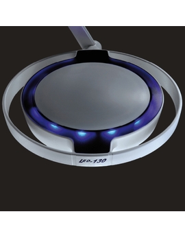 Світильник операційний Mach LED 130 Dental, інтенсивність освітлення на відстані 0,7 м- 40 000 Lux (овал) ( 65 000 Lux (коло) під замовлення), фіксована колірна температура- 4 500 К , можливість настінного кріплення